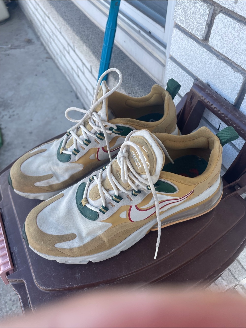 Nike Air270 React Tan & Green Sneakers Reggae Theme, Sz Men’s 9.5.